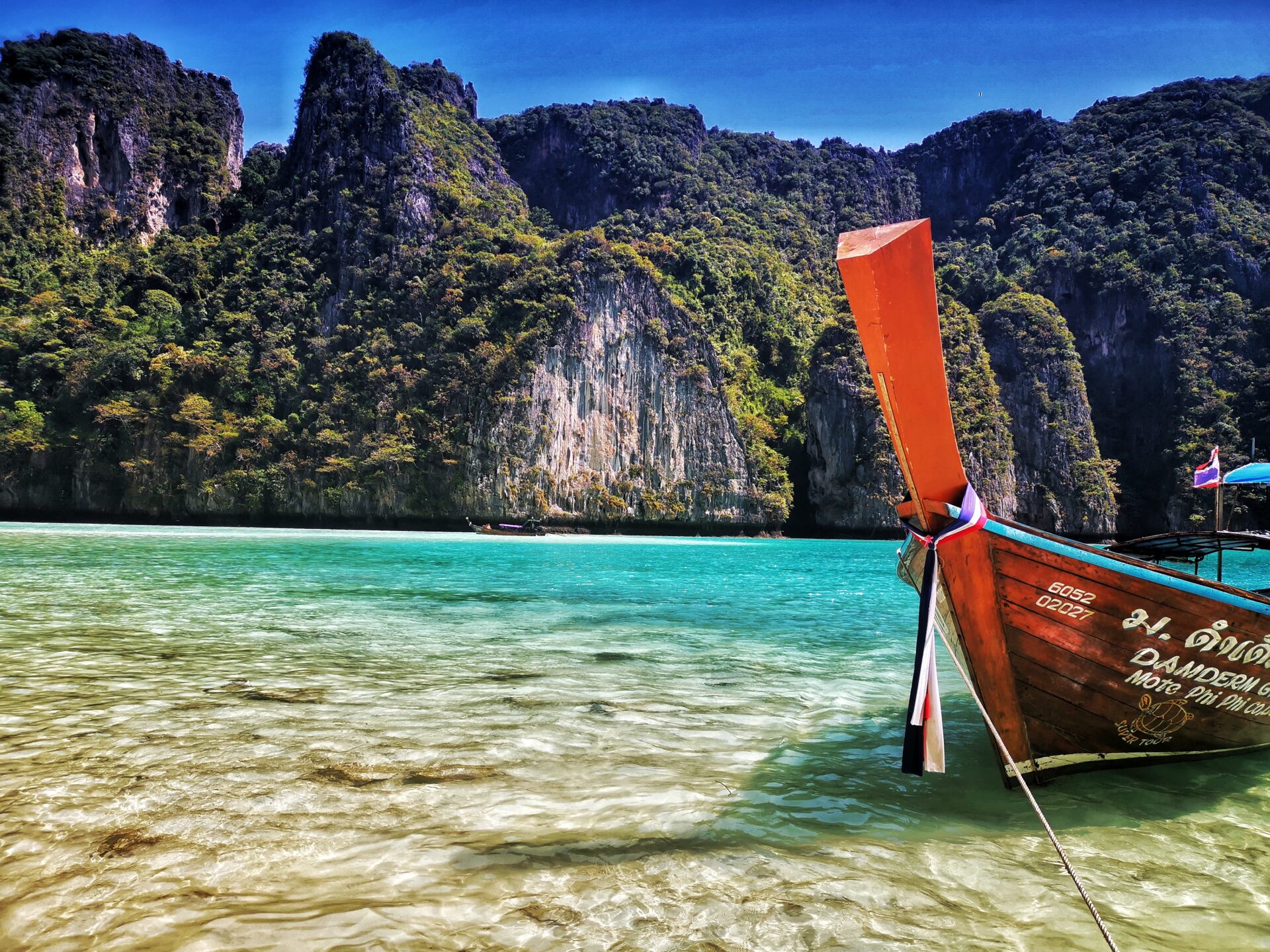 phi phi
